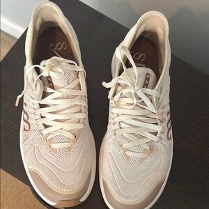 Saysh Felix Runner in Avalanche color